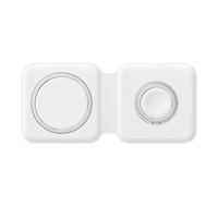 Apple MHXF3ZE/A Ladegerät für Mobilgeräte Kopfhörer, Smartphone, Smartwatch Weiß Lightning Kabelloses Aufladen Drinnen (Weiß)