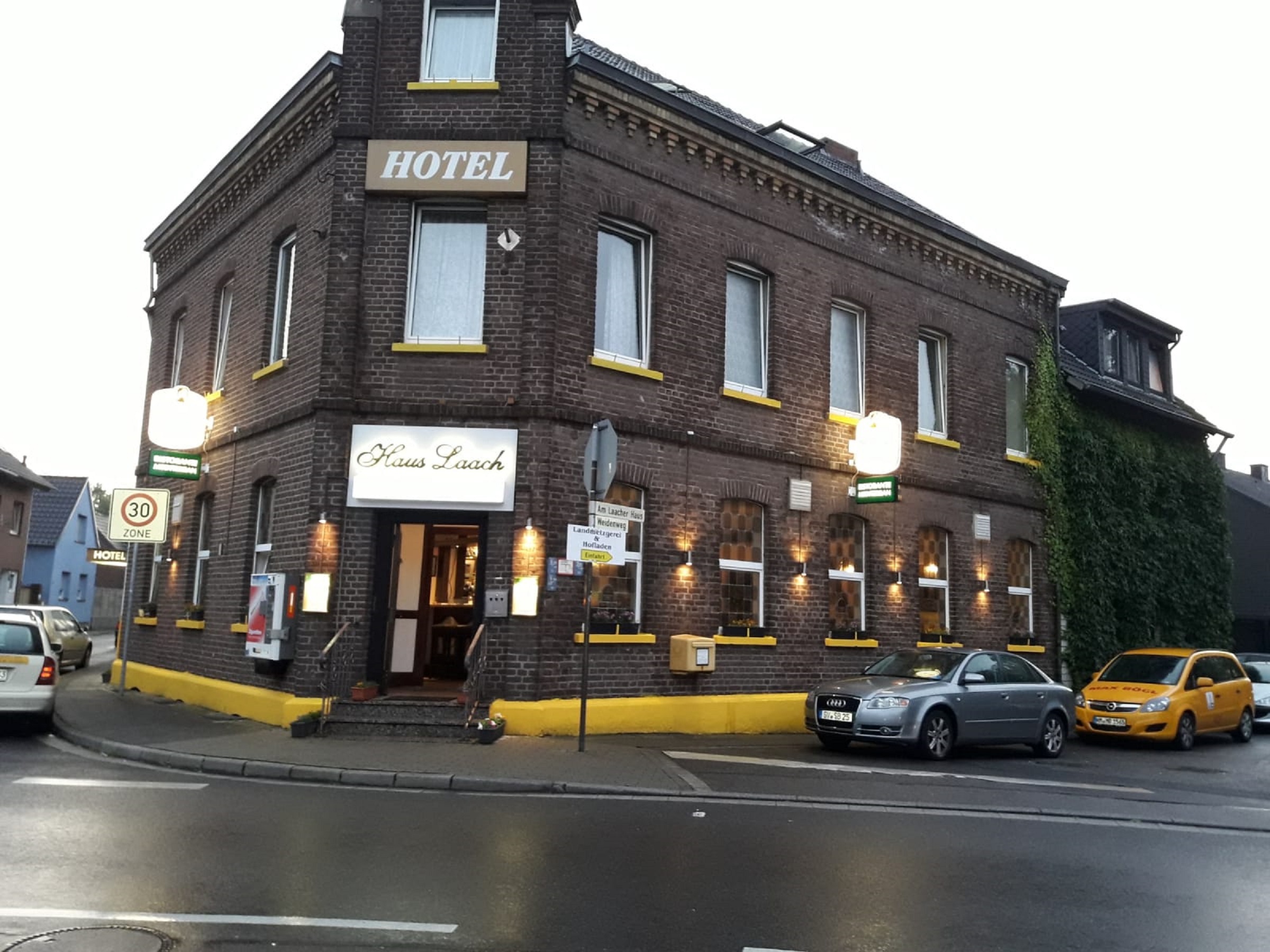 Hotel Haus Laach in Grevenbroich